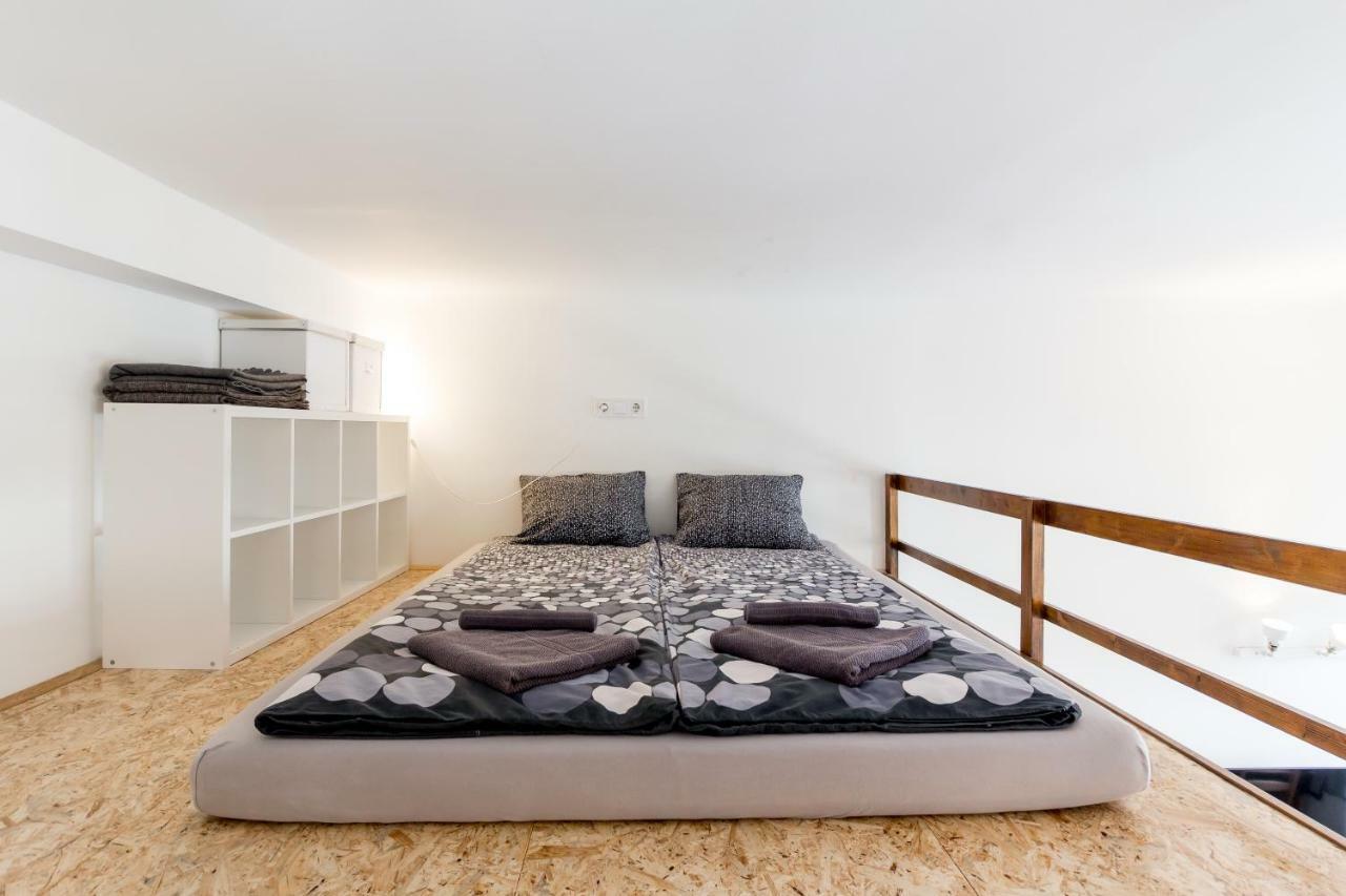 Flexible Selfcheckins 13 & 14 - Le Petit & Le Grand Zagreb - Centre - New - Apartments Repinc Exterior foto